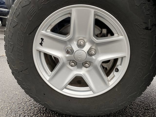 Used 2020 Jeep Gladiator Sport w/ Quick Order Package 24S image 32