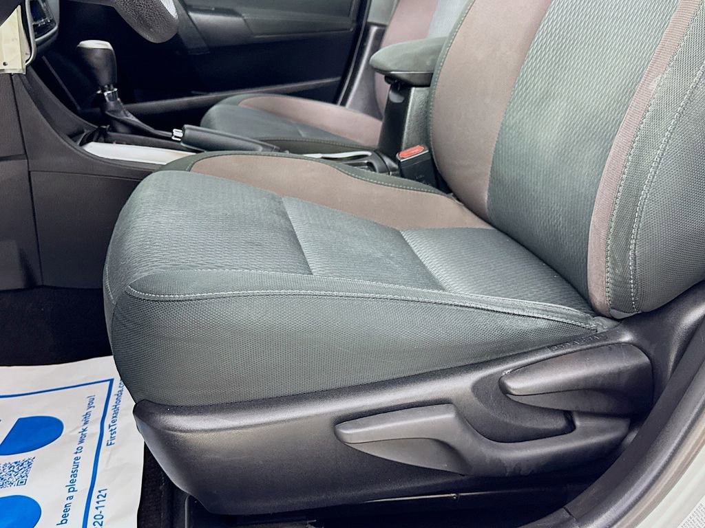 Used 2019 Toyota Corolla LE FWD image 23
