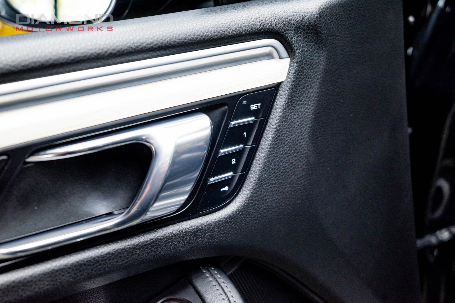 Used 2018 Porsche Macan Turbo image 52