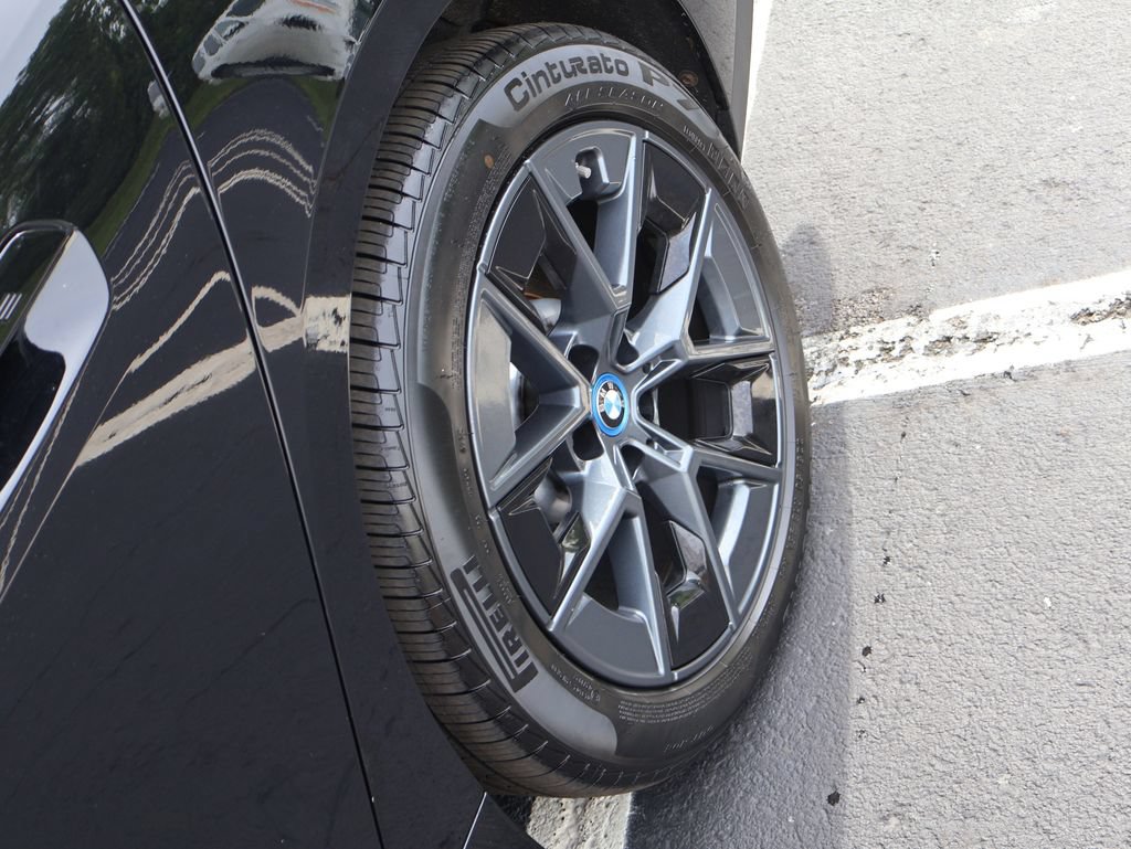 Used 2024 BMW i4 eDrive35 w/ Premium Package RWD image 42