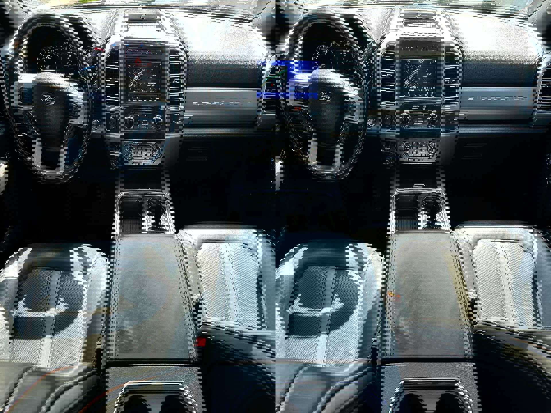 Used 2020 Ford F450 Platinum w/ FX4 Off-Road Package image 18