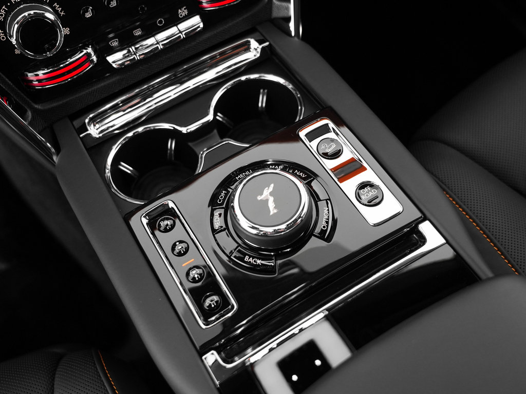 Certified 2024 Rolls-Royce Cullinan AWD/4WD image 23