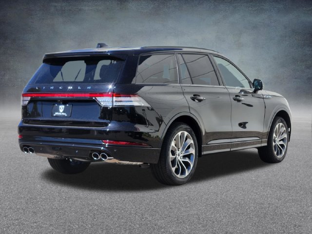 New 2026 Lincoln Aviator AWD w/ Jet Appearance Package image 7
