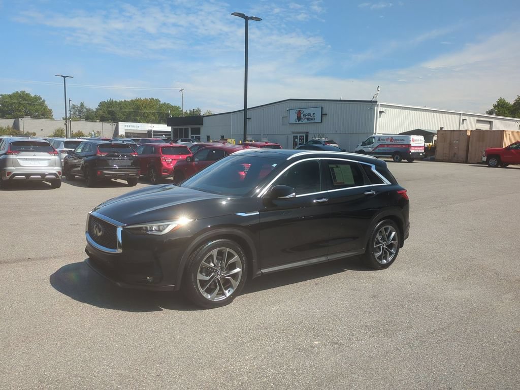 Used 2019 INFINITI QX50 Essential w/ Sensory Package AWD/4WD image 1