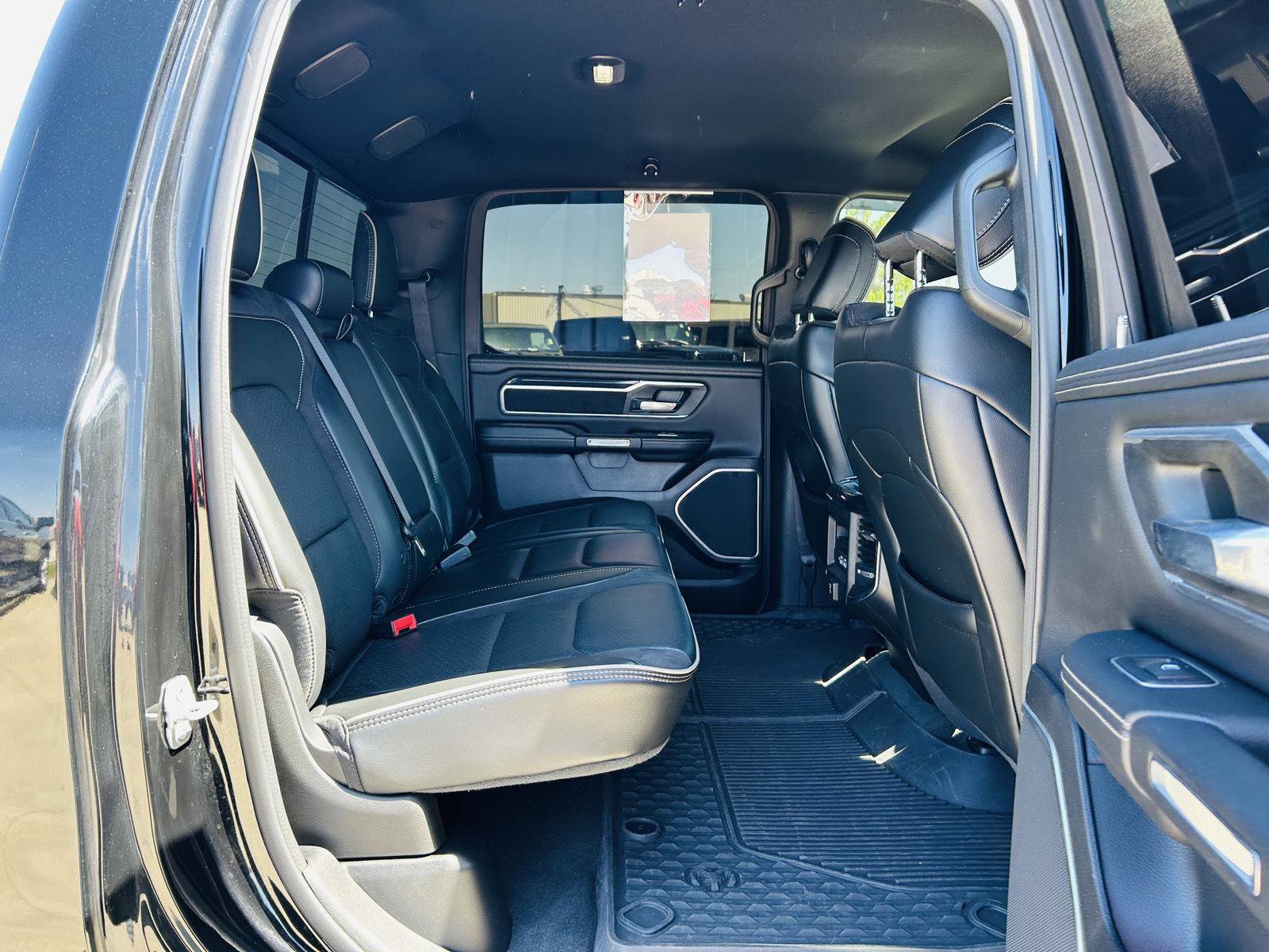 Used 2022 RAM 1500 Laramie image 31