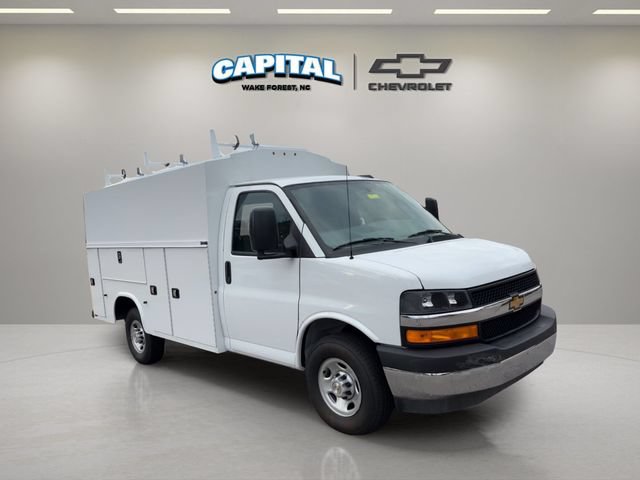 New 2025 Chevrolet Express 3500 w/ Power Convenience Package RWD image 6