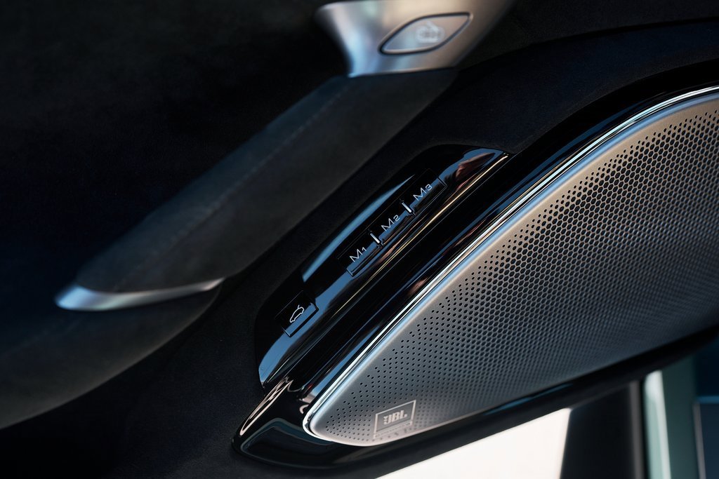 Used 2022 Ferrari Roma Base image 33