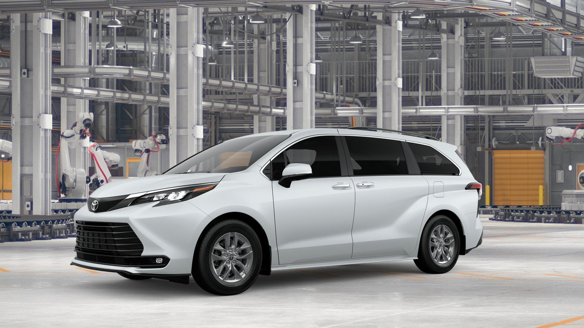New 2026 Toyota Sienna XLE AWD/4WD image 2