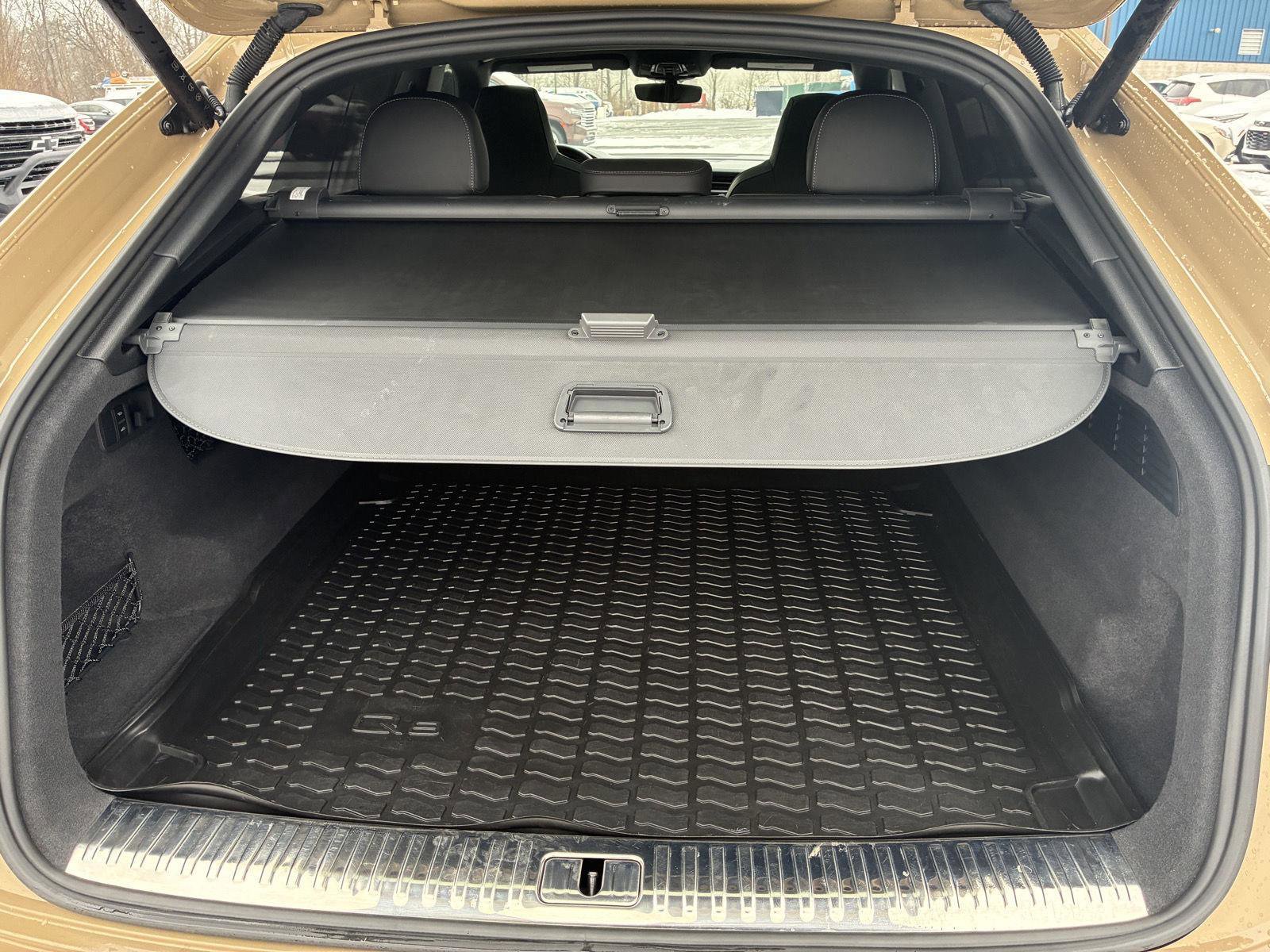 Used 2024 Audi SQ8 Premium Plus w/ 23" Wheel Package image 40