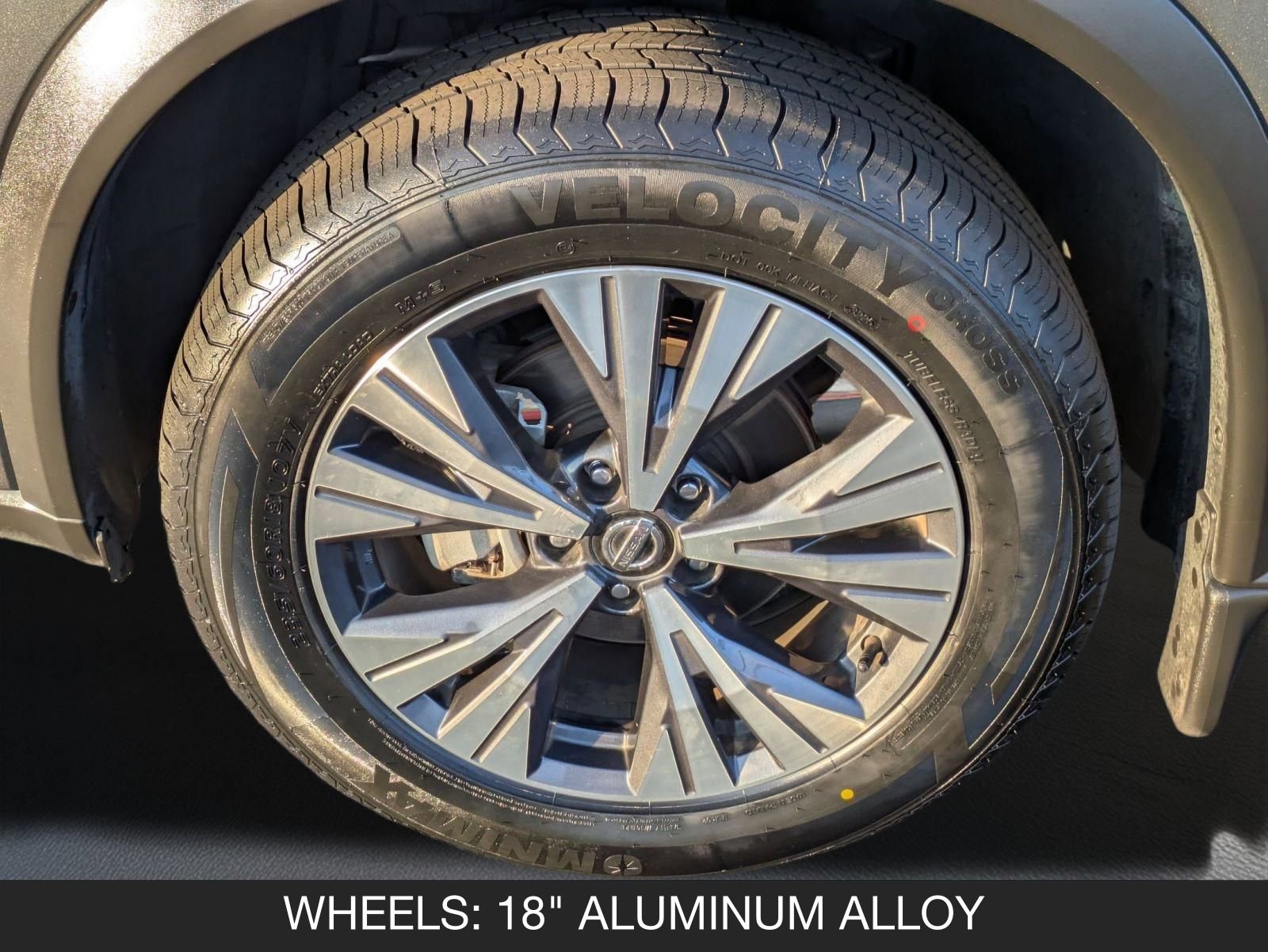 Used 2021 Nissan Rogue SV w/ Premium Package image 11