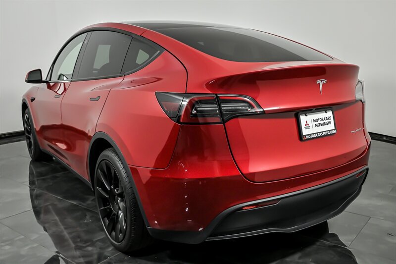 Used 2023 Tesla Model Y Long Range AWD/4WD image 7