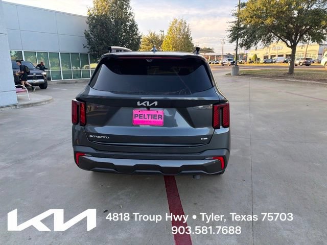 Certified 2024 Kia Sorento SX Prestige AWD/4WD image 10