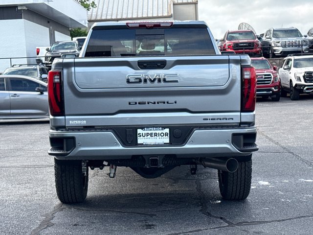 New 2026 GMC Sierra 2500 Denali Ultimate w/ LPO, Black Badging Package AWD/4WD image 4