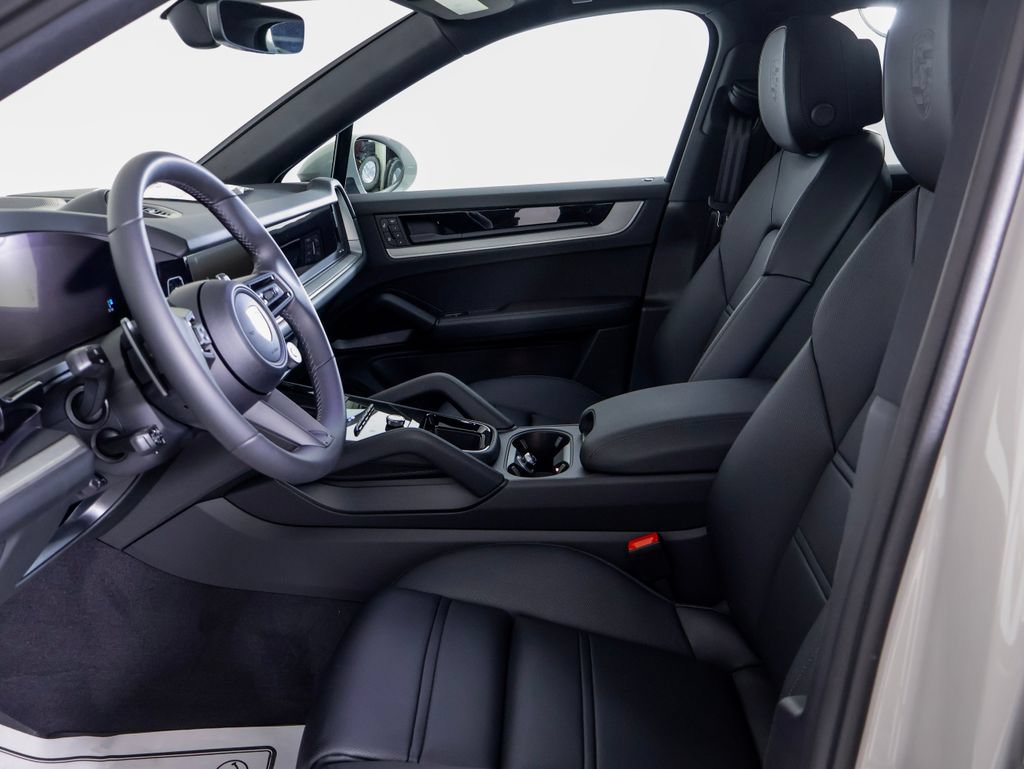 New 2026 Porsche Cayenne Coupe AWD/4WD image 5