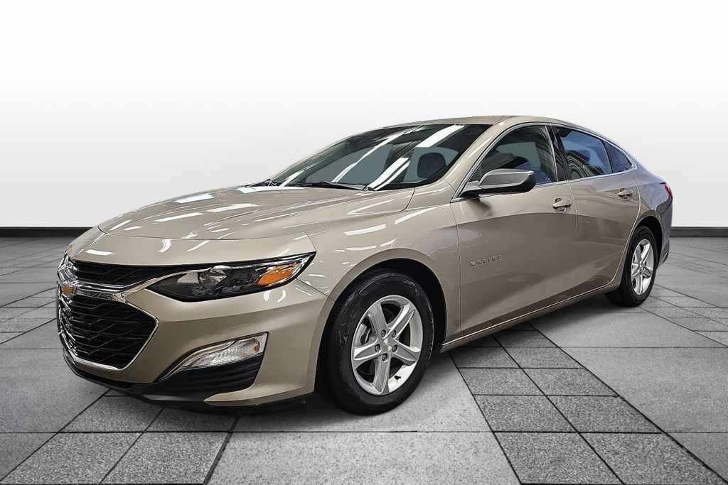 Used 2024 Chevrolet Malibu LS FWD image 1