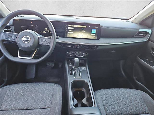 Certified 2025 Nissan Kicks SV FWD image 21