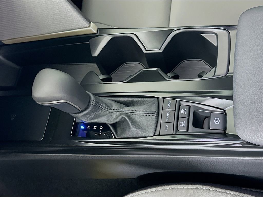 Certified 2025 Toyota Camry SE image 17