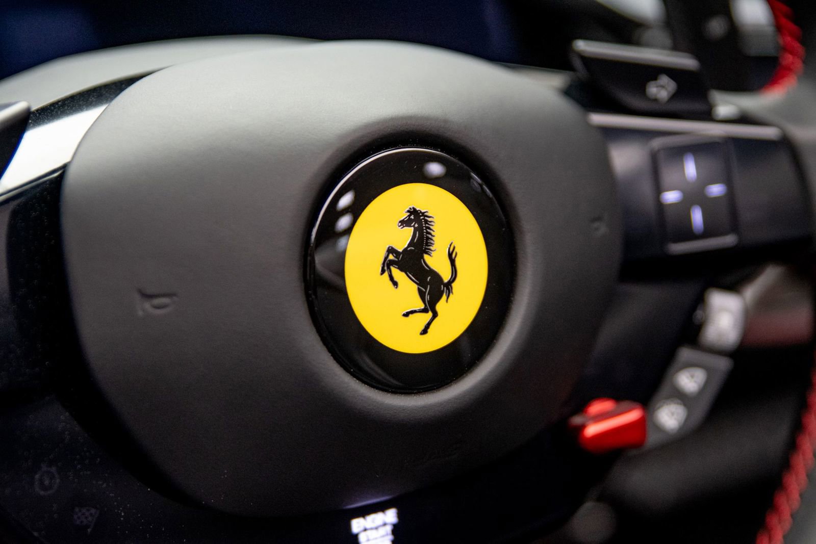 Used 2022 Ferrari SF90 Spider image 29