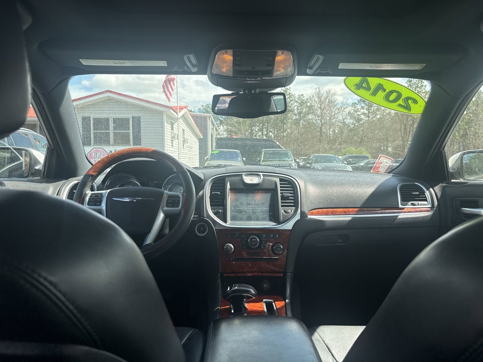 Used 2014 Chrysler 300 image 12