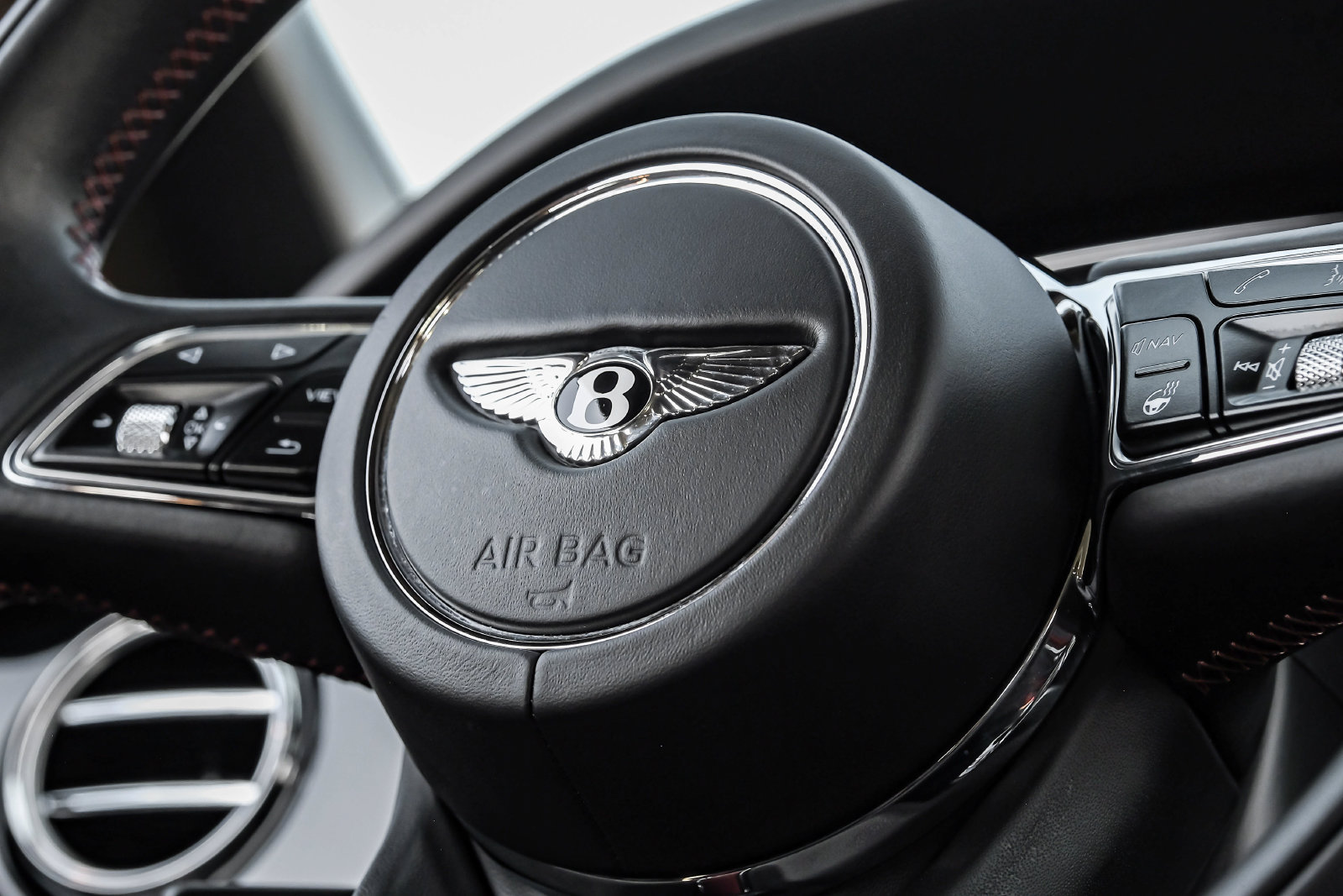 Used 2021 Bentley Bentayga Speed AWD/4WD image 20