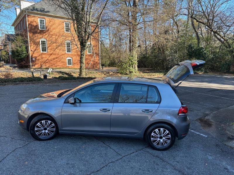 Used 2011 Volkswagen Golf 4-Door image 15