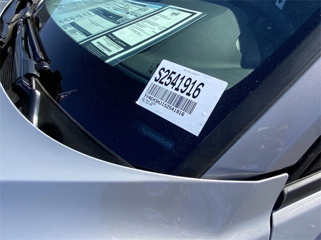 New 2025 Volvo EX40 Core w/ Climate Package image 25