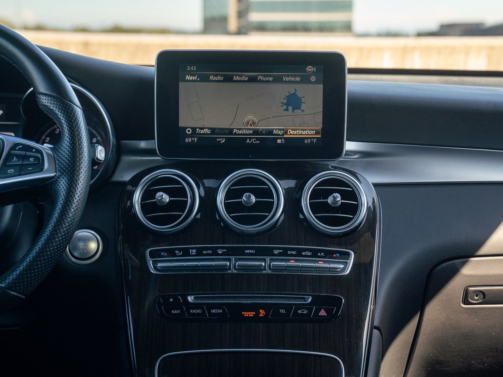 Certified 2018 Mercedes-Benz GLC 300 image 23