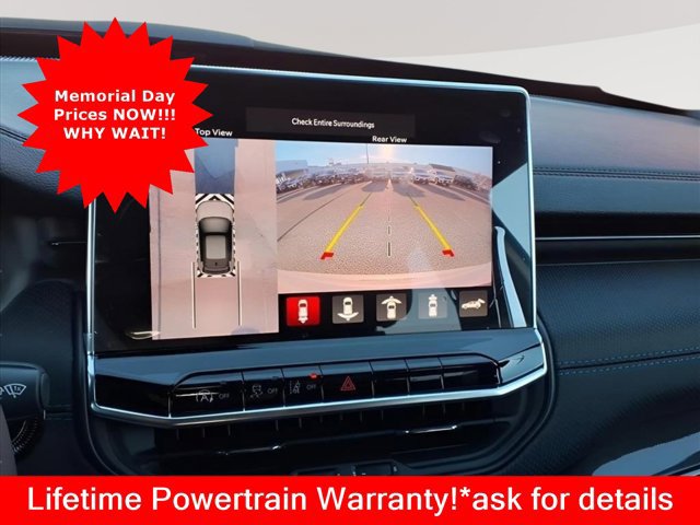 New 2025 Jeep Compass Latitude w/ Convenience Group AWD/4WD image 14