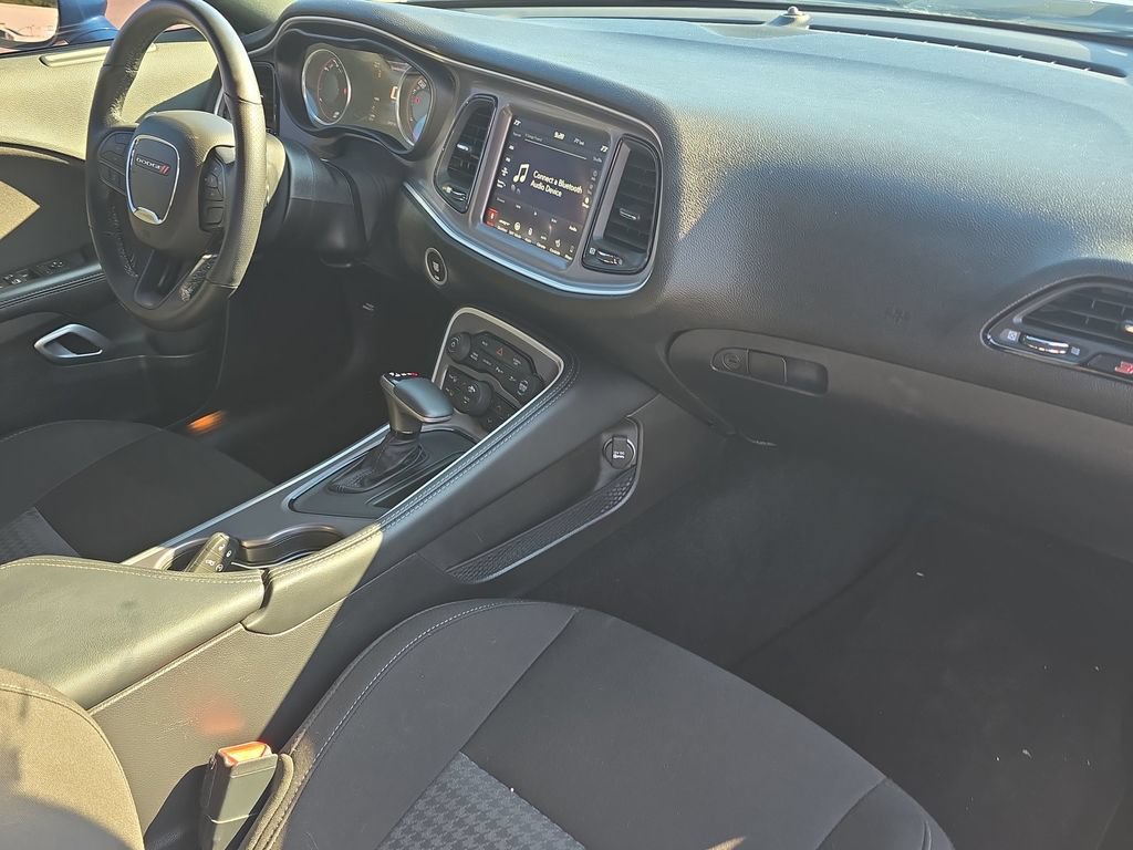 Used 2022 Dodge Challenger R/T Scat Pack RWD image 19
