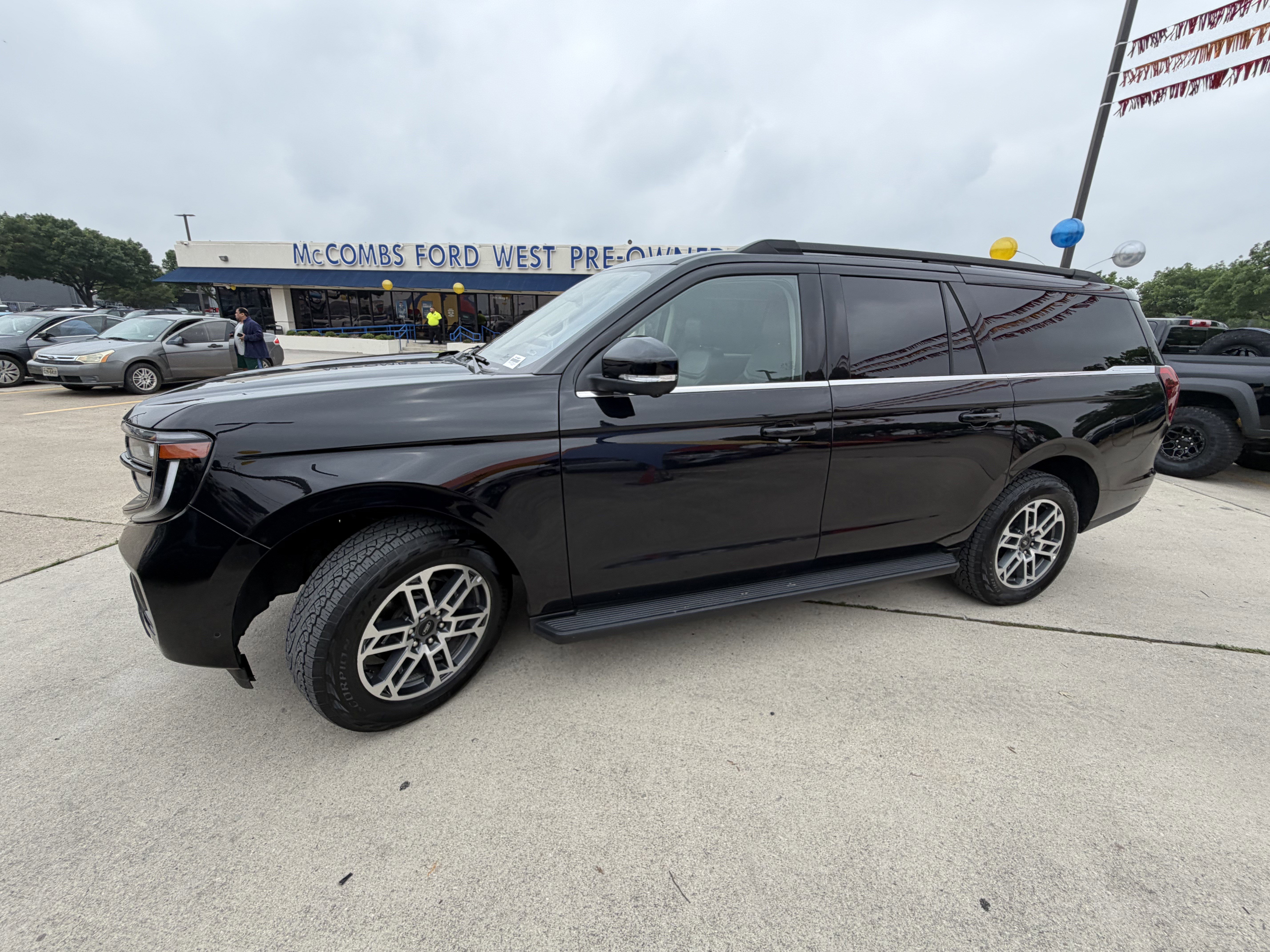 Certified 2025 Ford Expedition Max Active AWD/4WD image 14