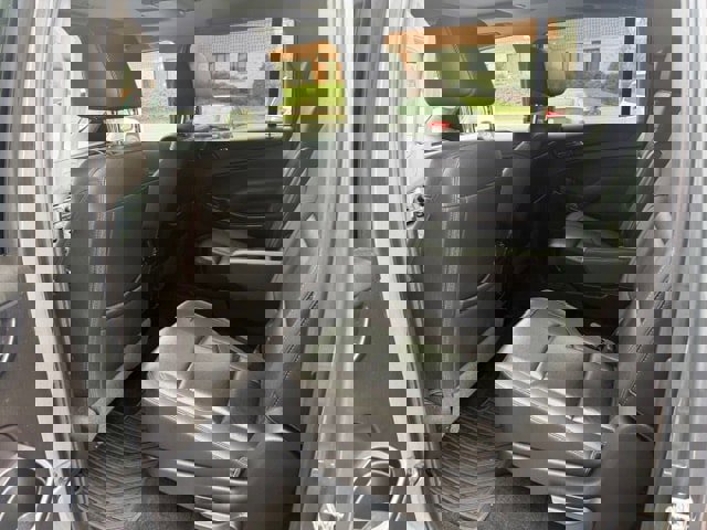 Used 2018 GMC Yukon XL SLT w/ Premium Edition image 8