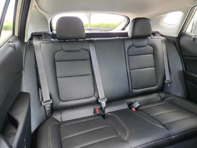 New 2026 Chevrolet Trax ACTIV w/ Sunroof Package FWD image 17