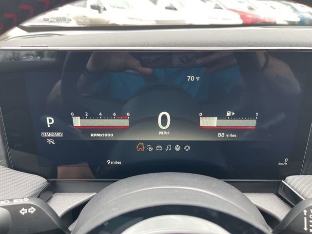 New 2025 Nissan Kicks SR image 28