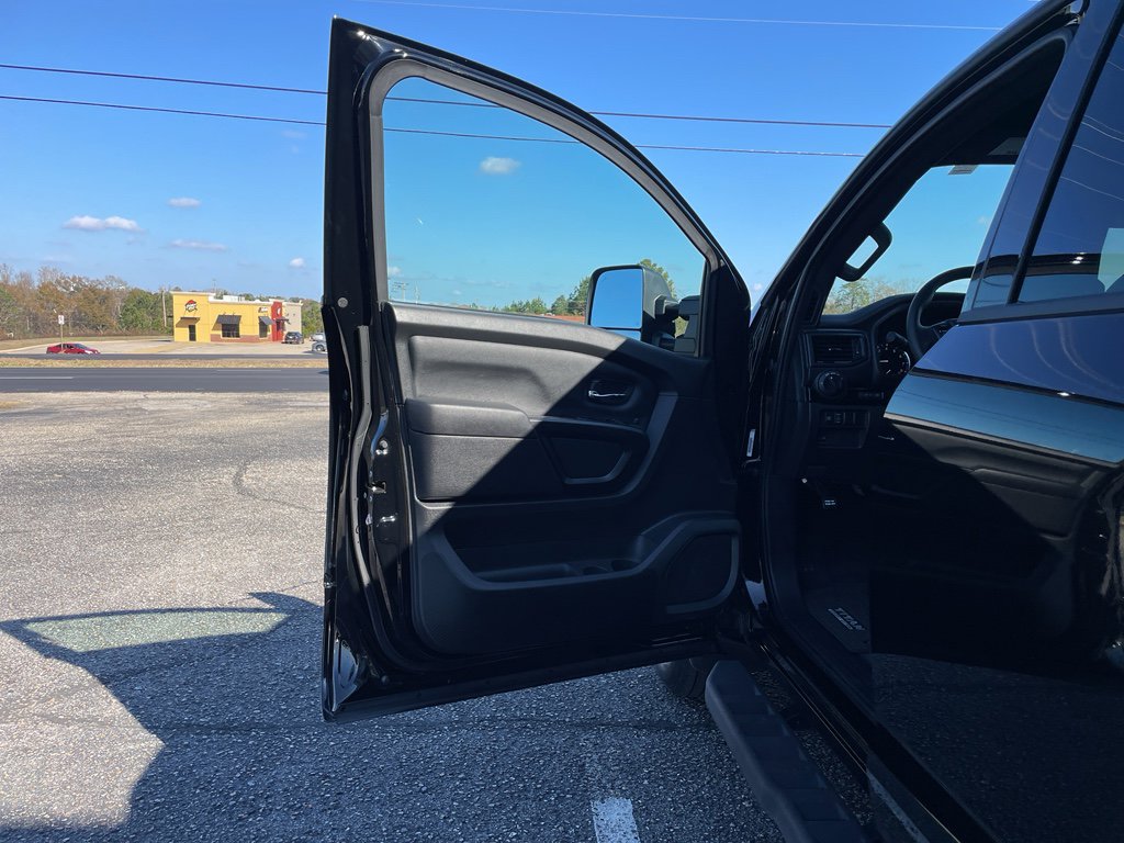 Certified 2024 Nissan Titan SV image 8