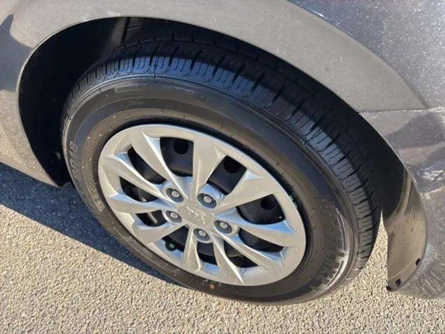 Used 2020 Kia Forte Sedan image 22