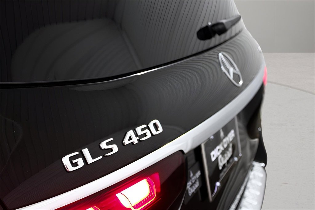 Used 2025 Mercedes-Benz GLS 450 4MATIC image 33