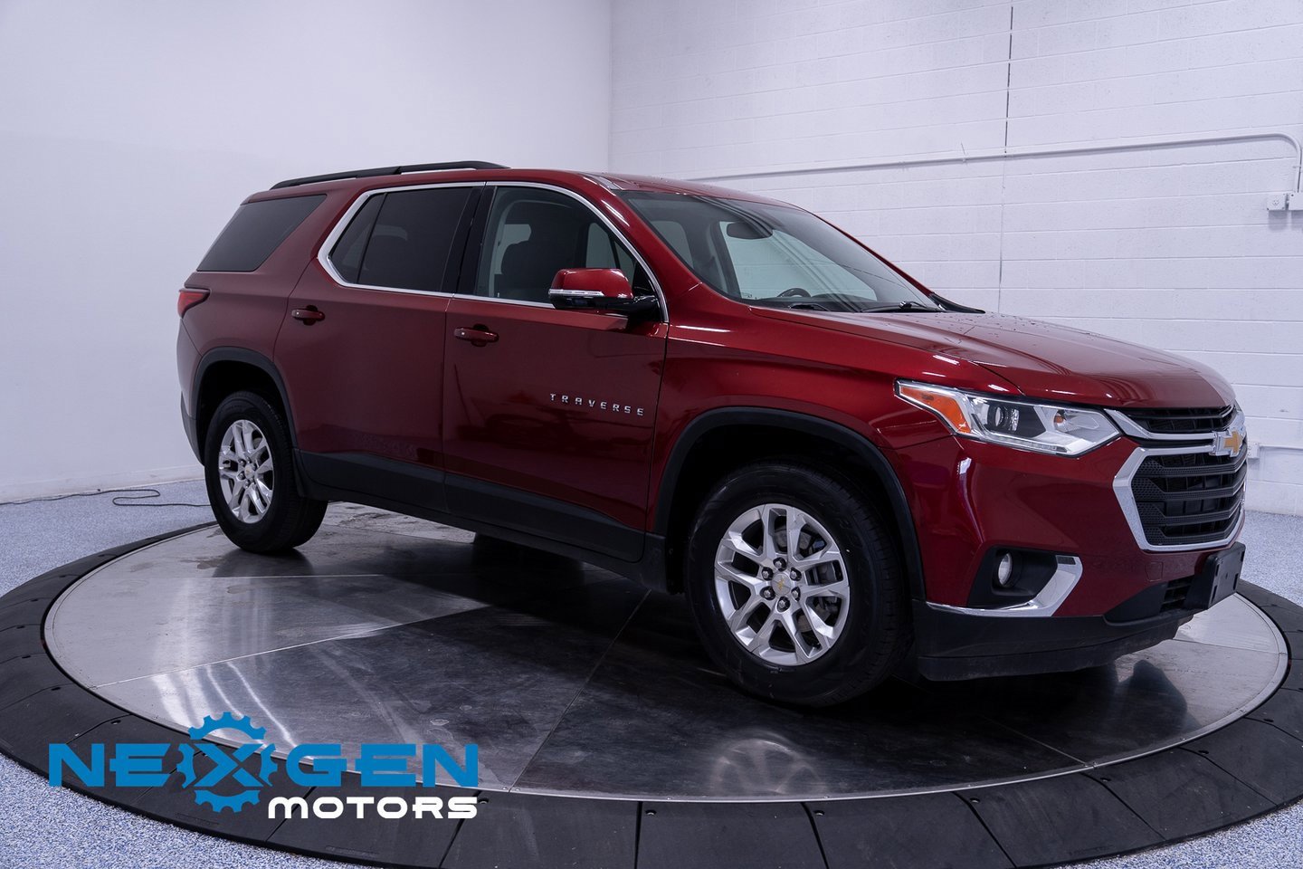 Used 2020 Chevrolet Traverse LT