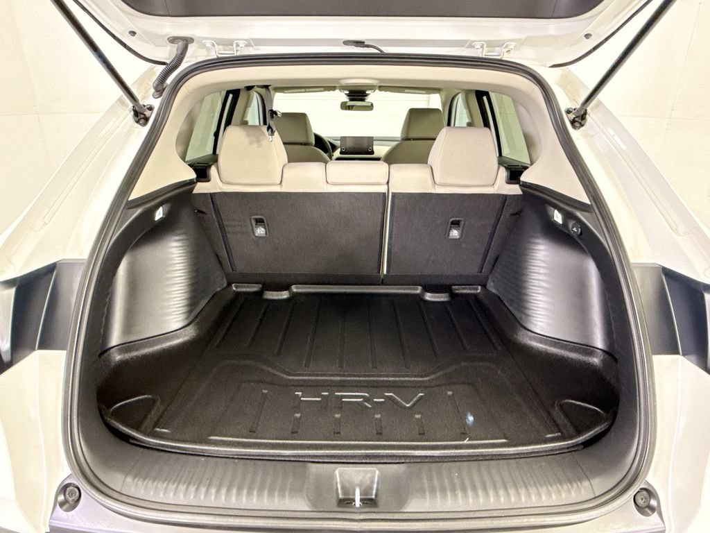 Used 2025 Honda HR-V LX image 26