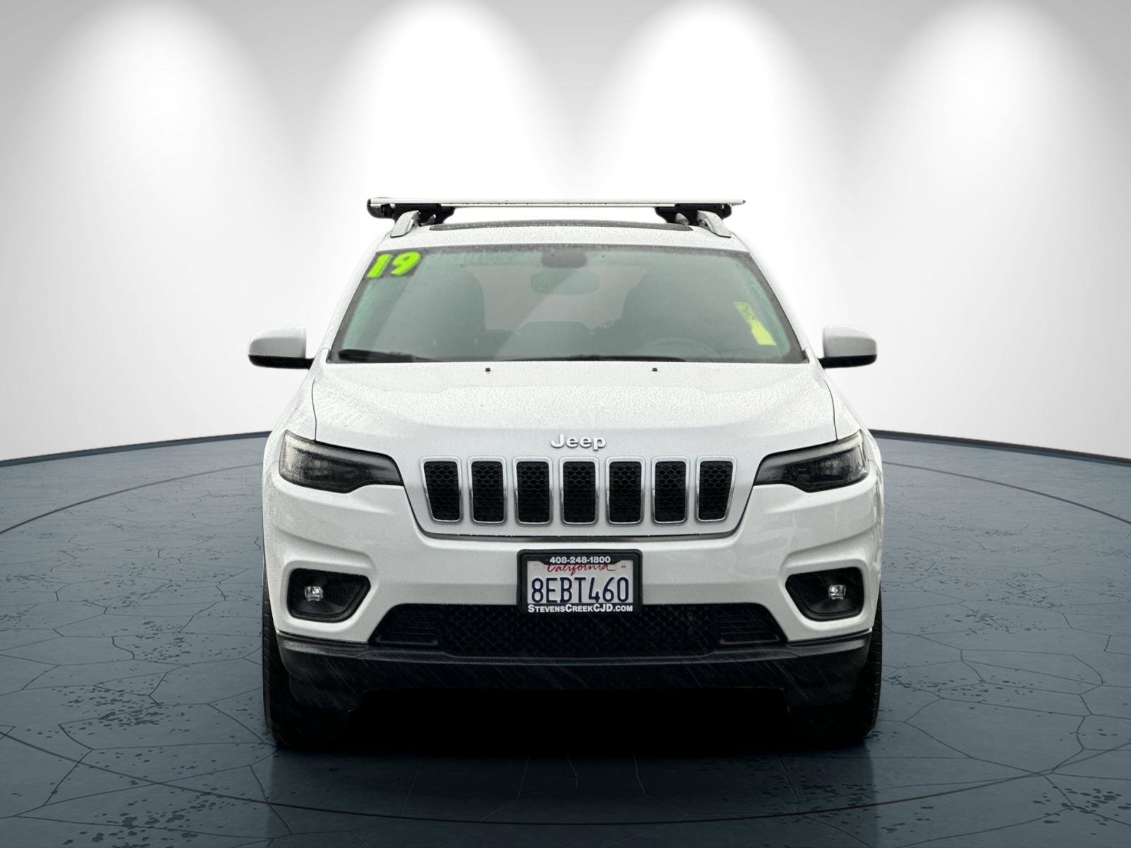 Used 2019 Jeep Cherokee Latitude Plus w/ Comfort/Convenience Group image 9