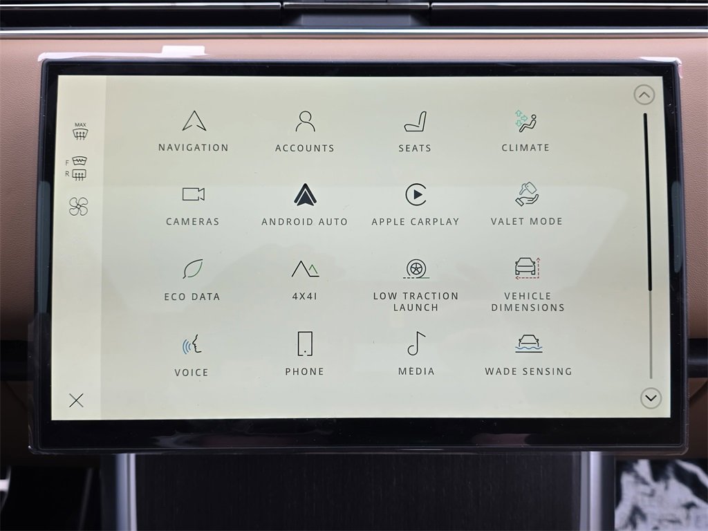 New 2026 Land Rover Range Rover SE image 21