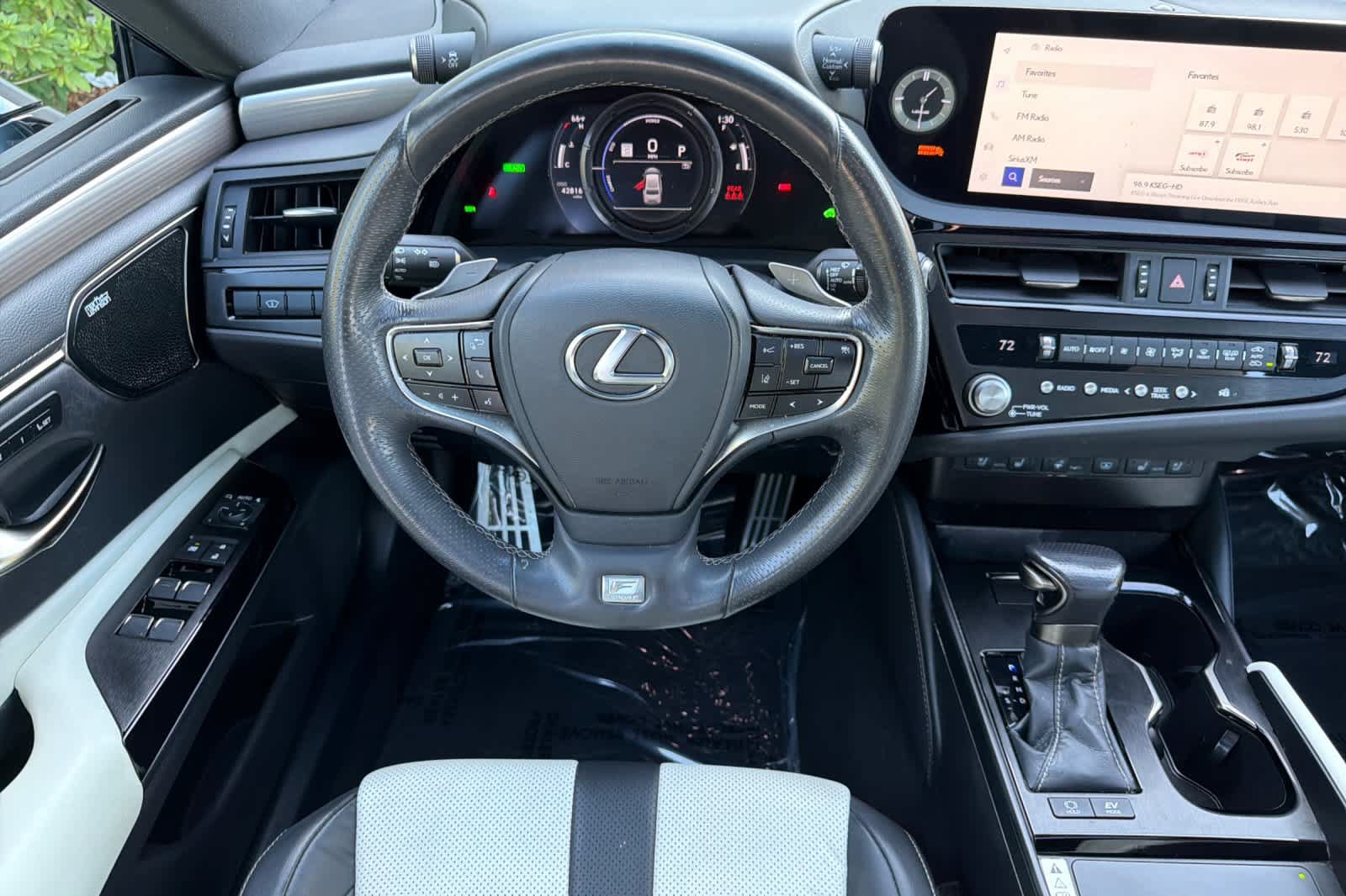 Certified 2023 Lexus ES 300h F Sport w/ Accessory Package (Z2) FWD image 15