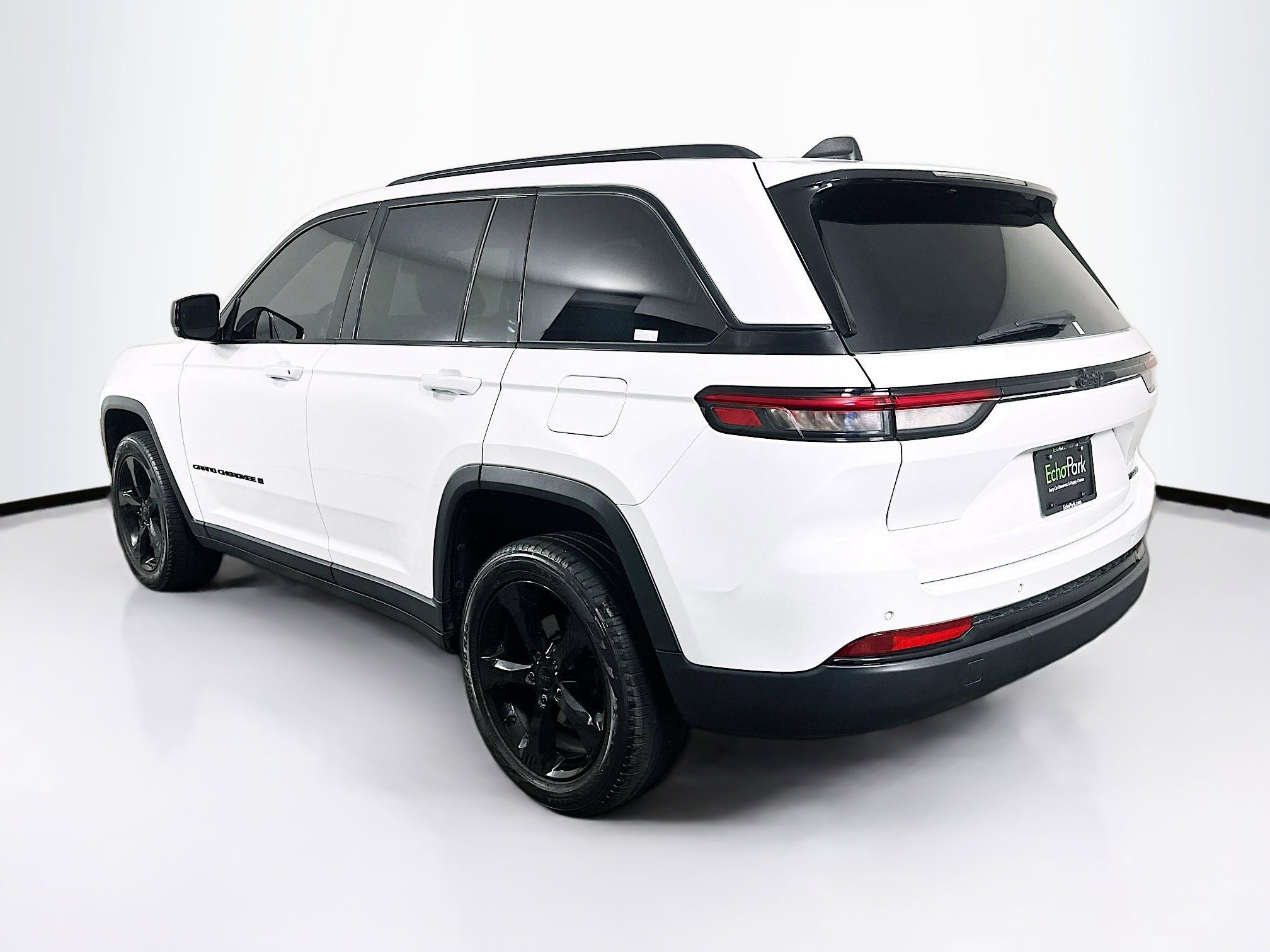 Used 2023 Jeep Grand Cherokee Limited w/ Black Appearance Package RWD image 5