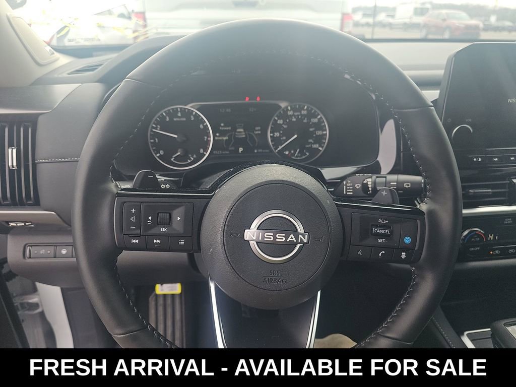 Used 2025 Nissan Pathfinder SL w/ SL Premium Package image 10