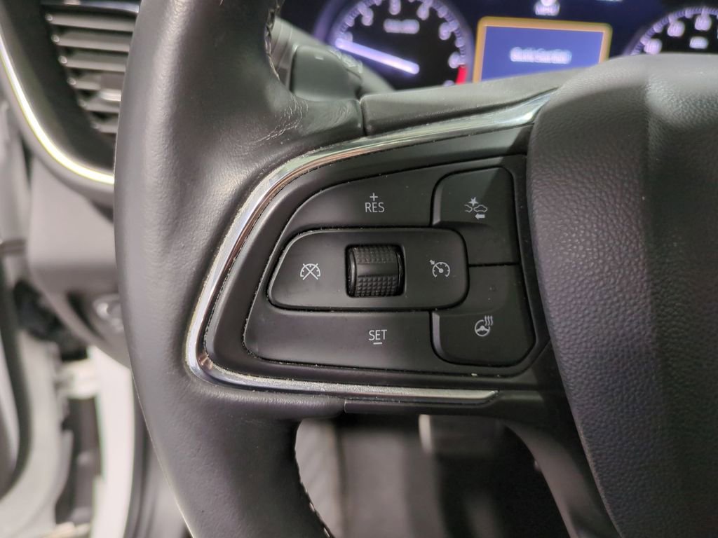 Used 2022 Buick Envision Essence w/ Sport Touring Package image 30