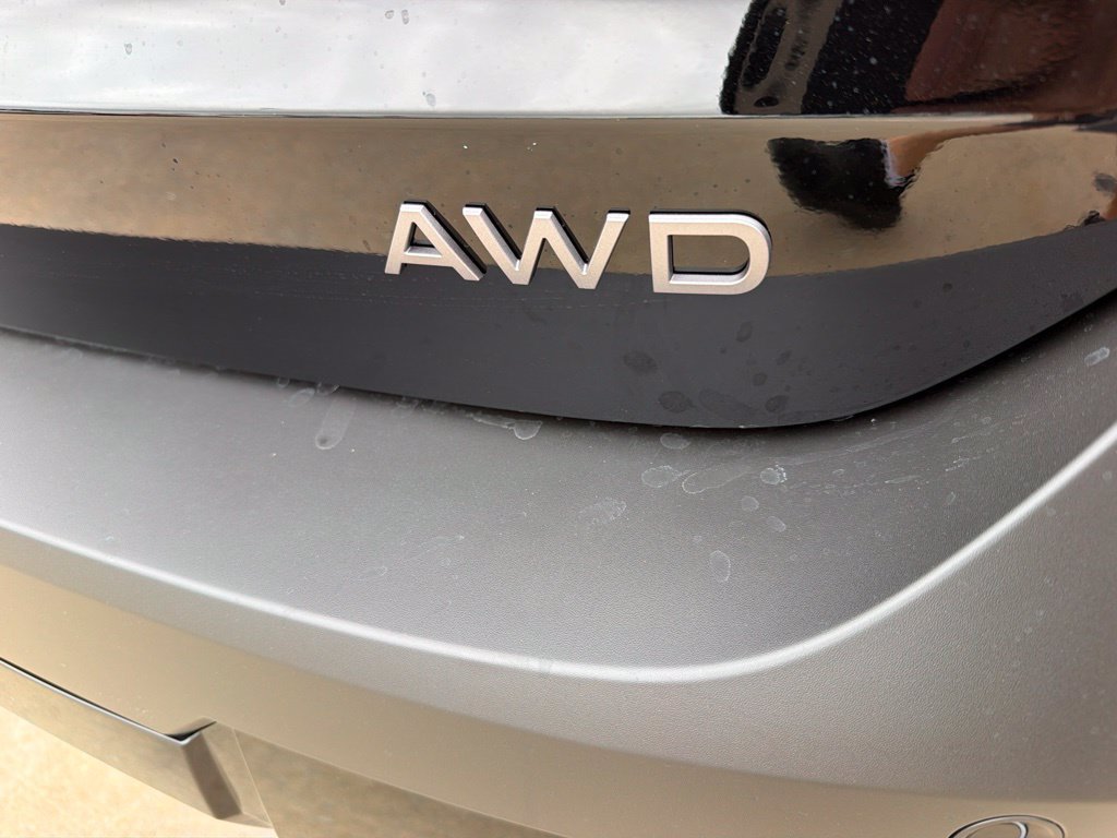 New 2027 Nissan Kicks SR AWD/4WD image 11