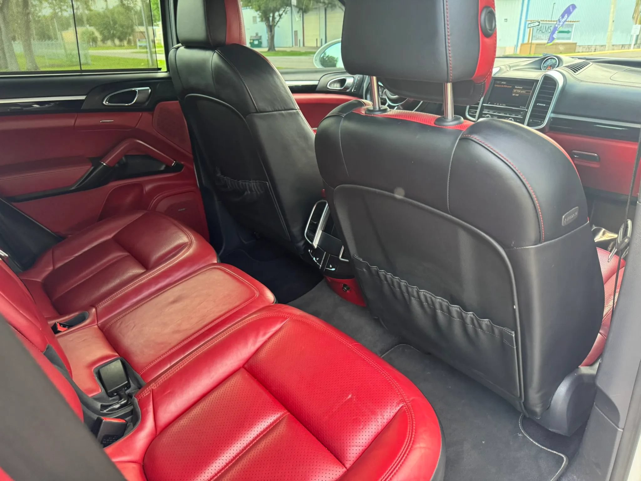 Used 2015 Porsche Cayenne S AWD/4WD image 24