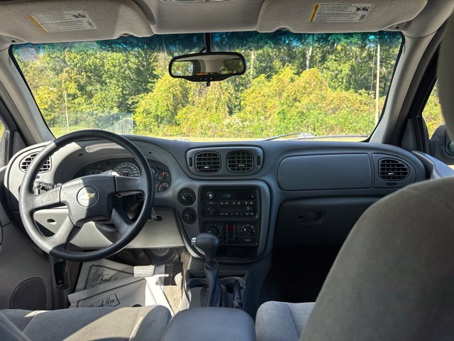 Used 2005 Chevrolet TrailBlazer LS w/ LS Preferred Equipment Group AWD/4WD image 12