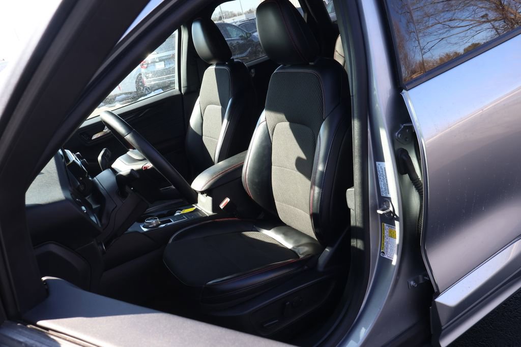 Used 2024 Ford Escape ST-Line image 28