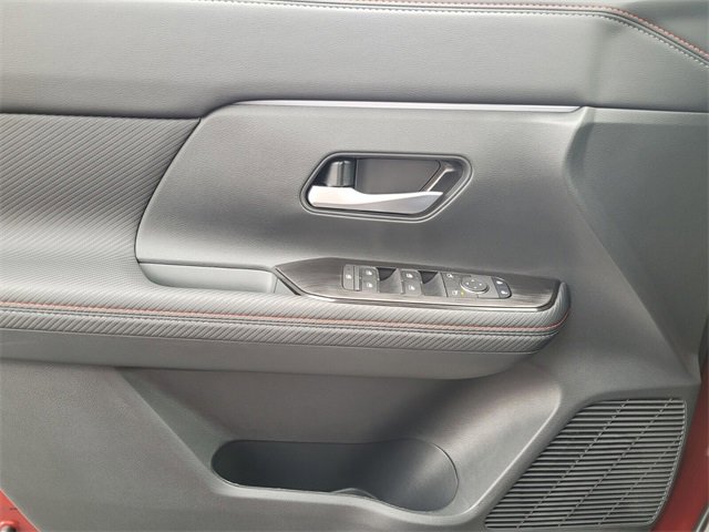 New 2026 Nissan Kicks SR w/ Cold Weather Package image 19