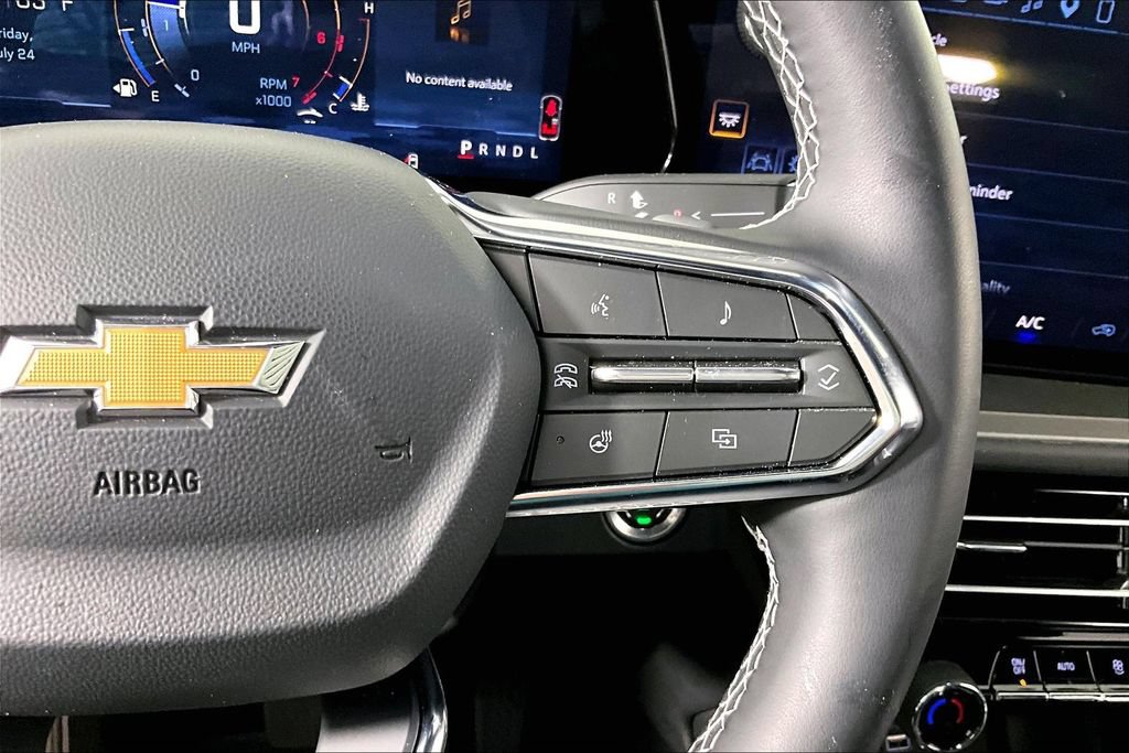 Certified 2026 Chevrolet Traverse LT w/ Driver Confidence Package FWD image 11